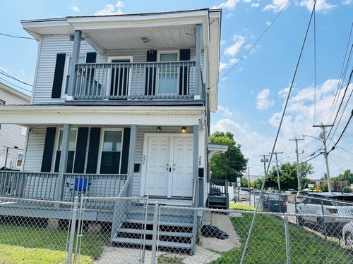 229-227 Newfield Ave, Bridgeport, CT, 06607-2430 | Card Image