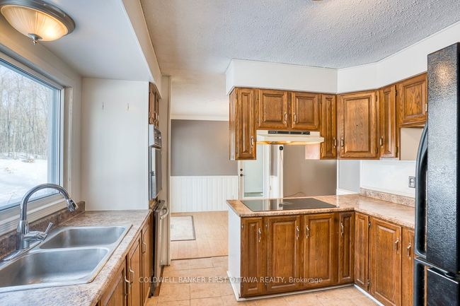 739 Scotch Corners Rd, House other with 3 bedrooms, 2 bathrooms and 8 parking in Carleton Place ON | Image 11