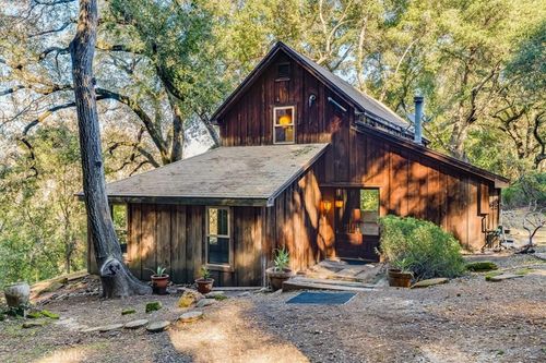 15555 W Highway 46, Templeton, CA, 93465-9720 | Card Image