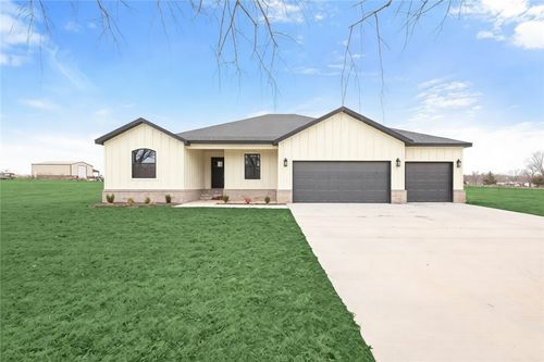 1145 John Renfroe Rd, Pea Ridge, AR, 72751-2225 | Card Image