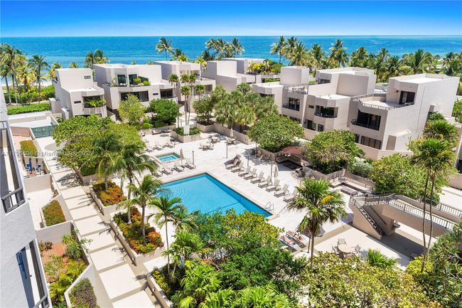 APT-633 - 201 Crandon Blvd, Condo with 2 bedrooms, 2 bathrooms and null parking in Key Biscayne FL | Image 7
