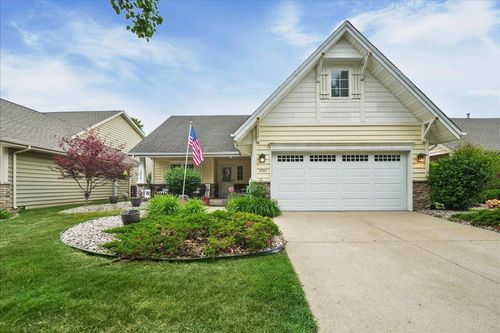 7722 Tanager St, Hobart, IN, 46342-6895 | Card Image