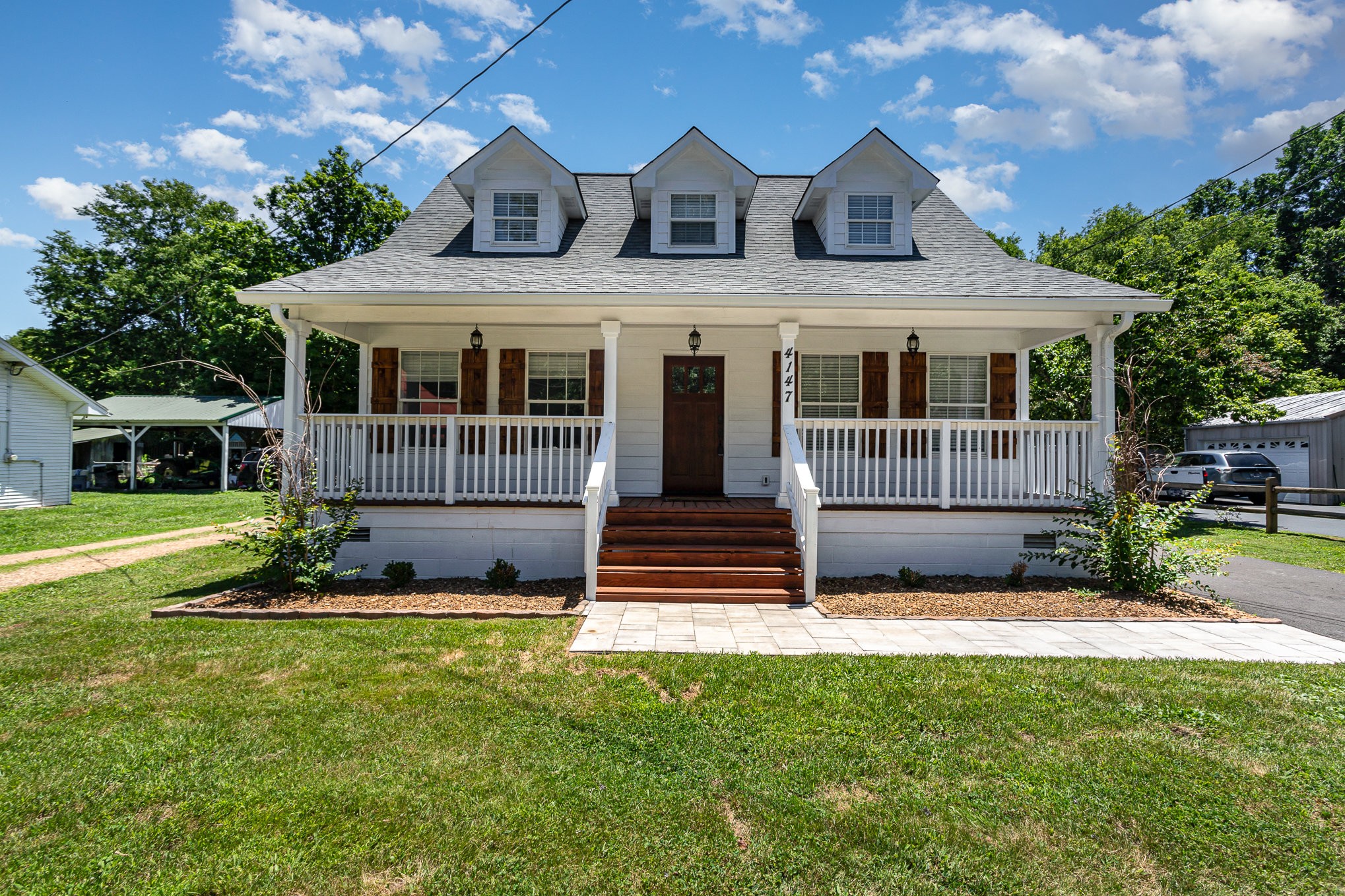 Hampshire Pike, Hampshire, TN 38461