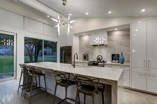 1585 Round Top Rd, Home with 6 bedrooms, 7 bathrooms and null parking in Round Top TX | Image 22