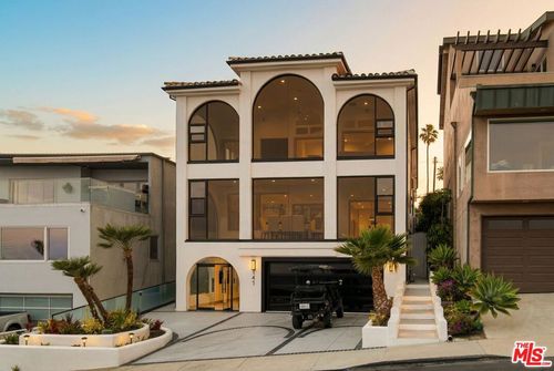 147 Napoleon St, Playa del Rey, CA, 90293-8089 | Card Image