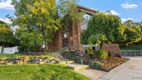 4892 Eastbrooke Pl, Buffalo, NY, 14221-4163 | Card Image