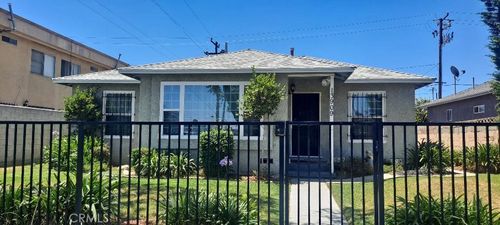 13909 S San Pedro St, Los Angeles, CA, 90061-2623 | Card Image
