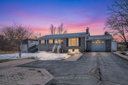 34 Concession St S, Tamworth, ON, K0K3G0 | Card Image