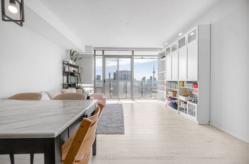 4404-38 Grenville Street, Toronto, ON, M4Y1A5 | Card Image