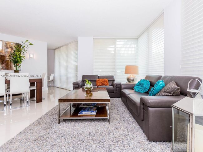 APT-102 - 3370 Ne 190 Th St, Condo with 2 bedrooms, 3 bathrooms and null parking in Aventura FL | Image 29
