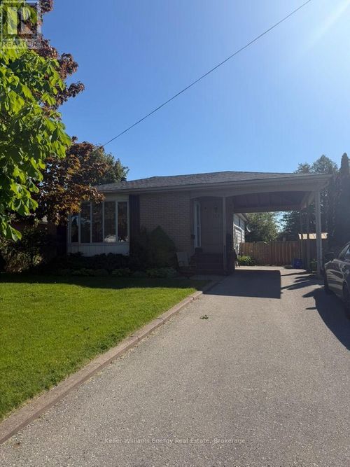 713 Yeremi St, Pickering, ON, L1W2W8 | Card Image