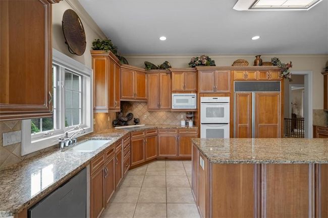 2100 W 115 Th St, House other with 4 bedrooms, 5 bathrooms and null parking in Leawood KS | Image 20