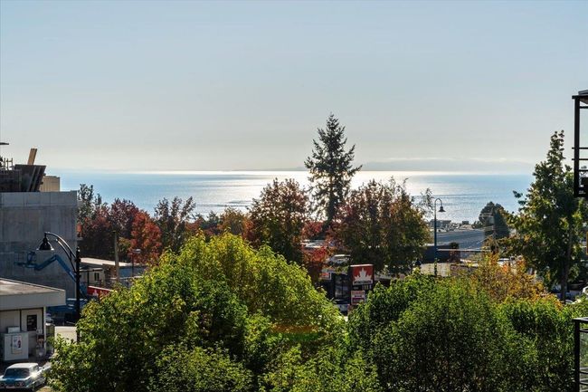 401 - 1439 George Street, Condo with 2 bedrooms, 2 bathrooms and 2 parking in White Rock BC | Image 27
