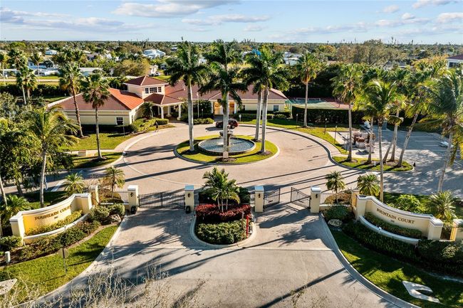 UNIT-2201 - 255 W End Dr, Condo with 2 bedrooms, 2 bathrooms and null parking in PUNTA GORDA FL | Image 23