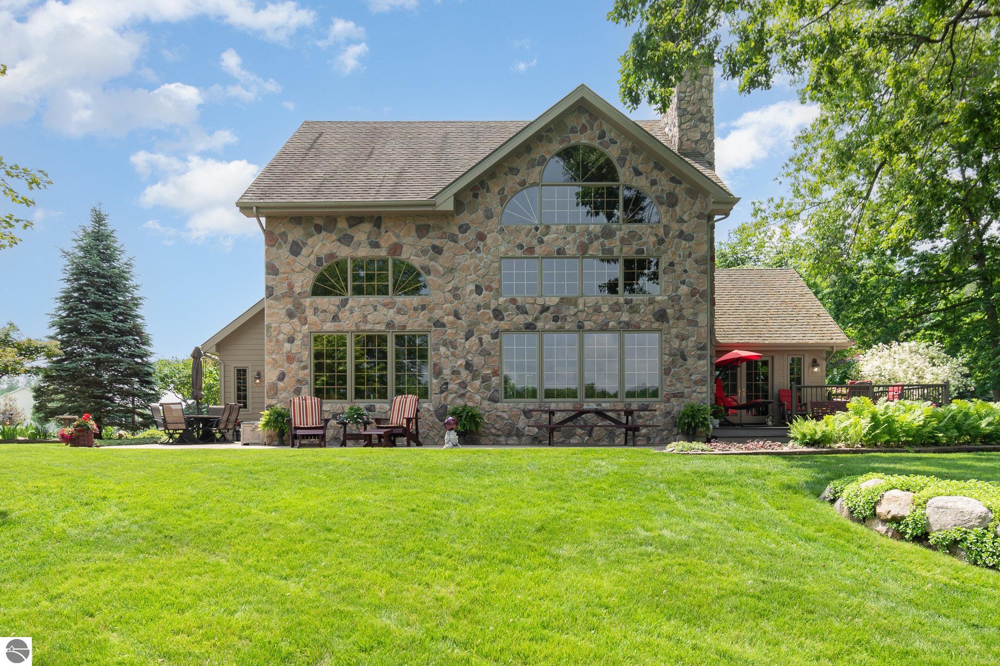 Queensway Dr, Lake Isabella, MI 48893
