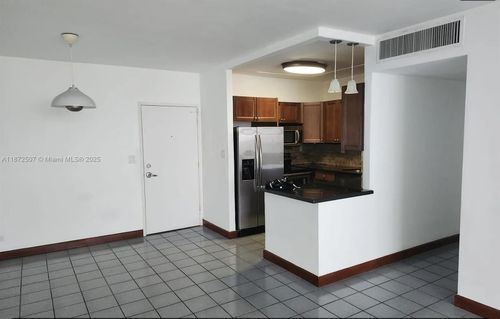 apt-10l-7441 Wayne Ave, Miami Beach, FL, 33141-2540 | Card Image