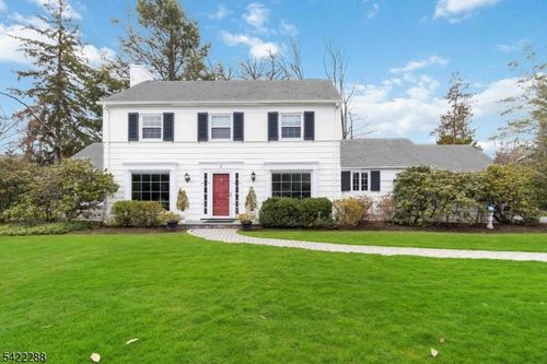 2 Beechwood Dr, Morristown, NJ, 07960-6122 | Card Image