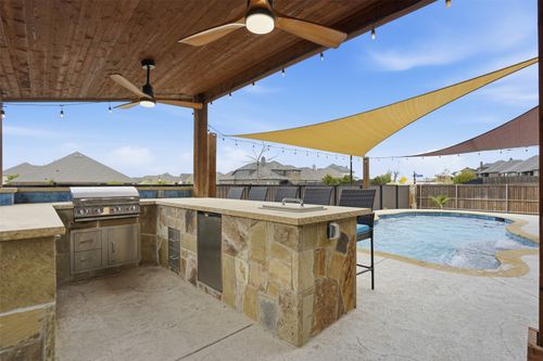 4002 Grove Valley Rd, Midlothian, TX, 76065-3881 | Card Image