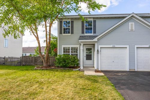 1111 Burns Ln, Minooka, IL, 60447-4557 | Card Image