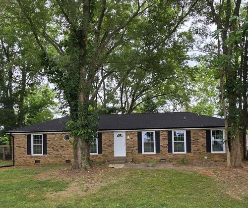 214 Cunningham Ln, Clarksville, TN, 37042-5315 | Card Image