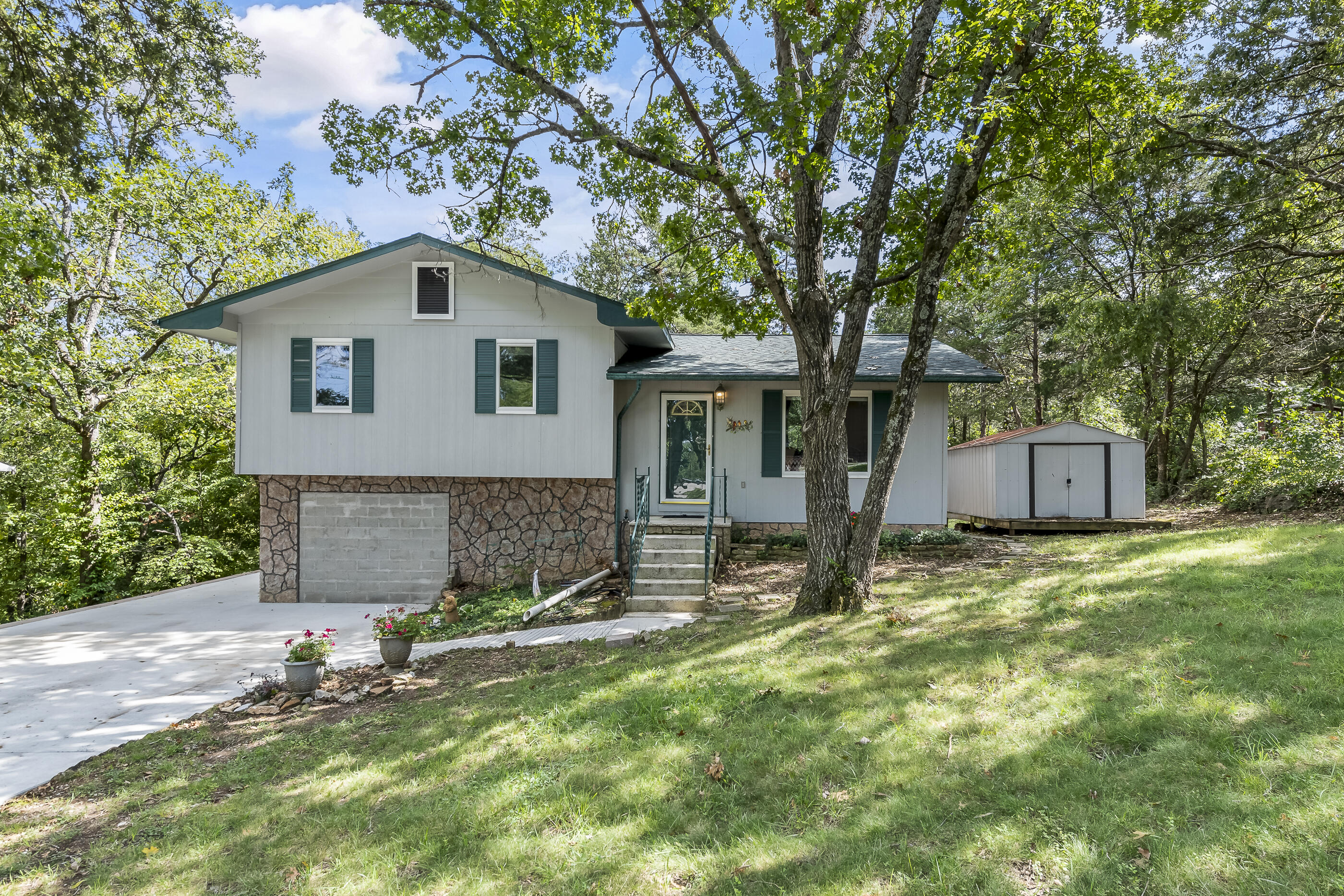 1506 Todd Drive, Inactive in Branson Zoocasa