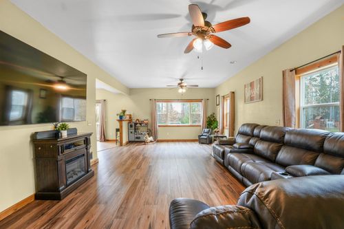 E10282 Greimel Road, Delton, WI, 53913 | Card Image