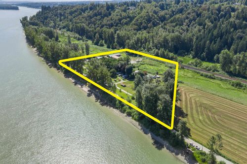 29464 River Rd, Abbotsford, BC, V4X2H2 | Card Image