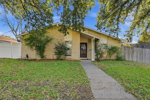 2429 Norway Dr, Garland, TX, 75040-4391 | Card Image