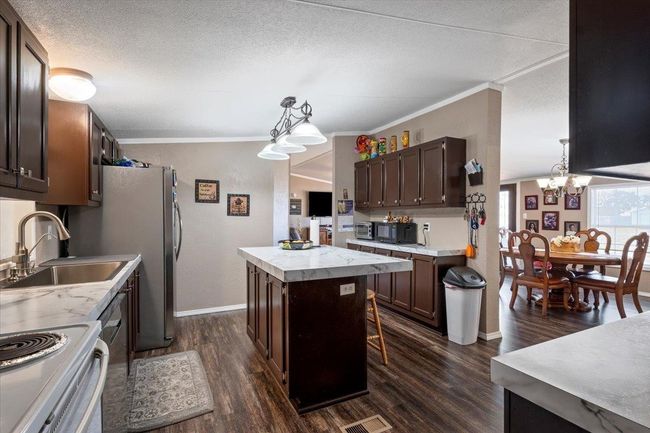 408 2 Nd St, House other with 4 bedrooms, 2 bathrooms and null parking in Plains TX | Image 13
