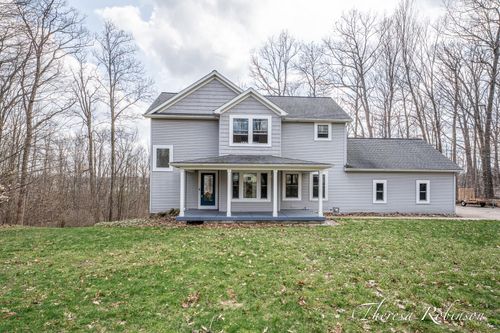 2232 Pointe North Dr, Cedar Springs, MI, 49319-7941 | Card Image