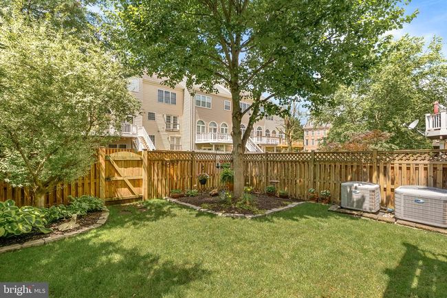 19101 Icehouse Ter, Townhouse with 3 bedrooms, 4 bathrooms and null parking in Lansdowne VA | Image 44