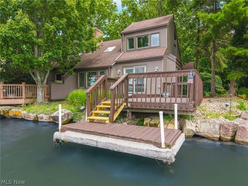 3510 Moonlight Bay Dr Nw, Canton, OH, 44708-3084 | Card Image