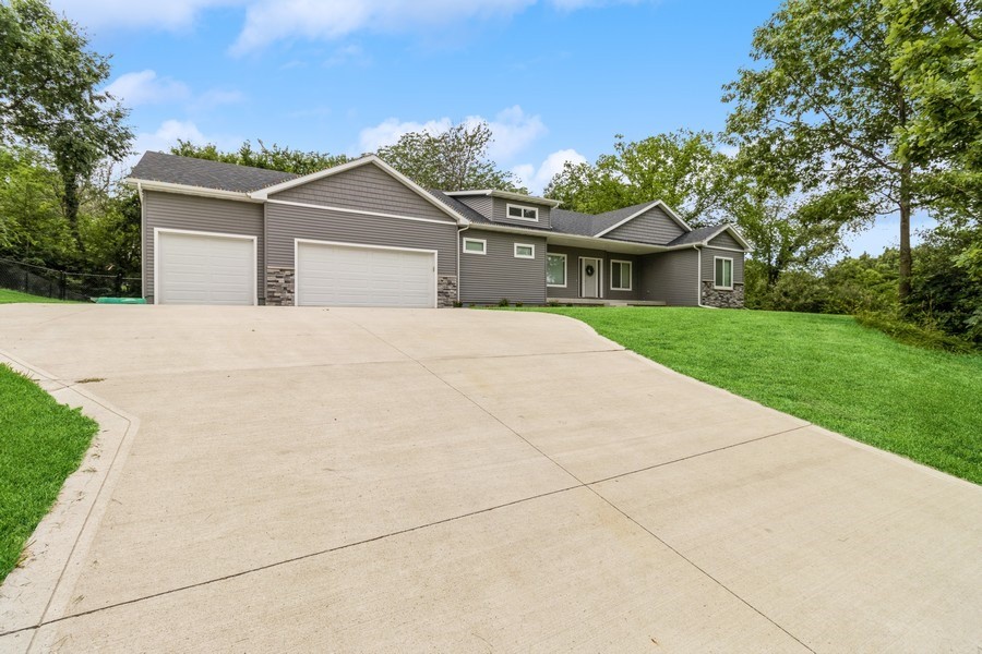 Shore Ln, Van Meter, IA 50261