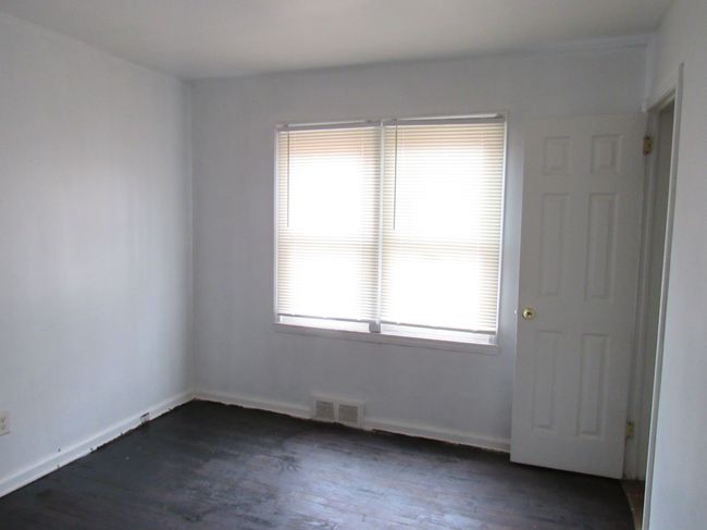 18400 Plainview Ave, House other with 3 bedrooms, 2 bathrooms and null parking in Detroit MI | Image 14