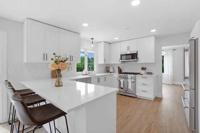 17835 Colline Vue Court, House other with 4 bedrooms, 3 bathrooms and null parking in Brookfield WI | Image 9
