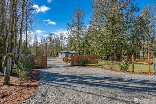 3563 Sweet Rd, Blaine, WA, 98230-9445 | Card Image