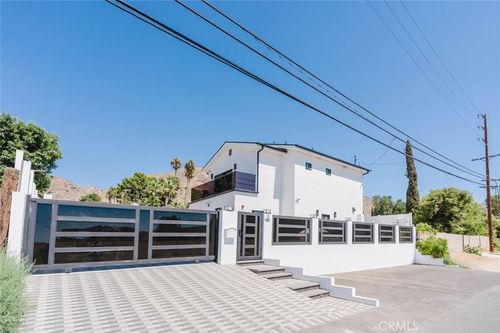 9811 Foothill Pl, Sylmar, CA, 91342-7024 | Card Image