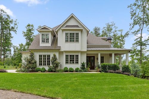 1375 Wintergreen Ln, Signal Mountain, TN, 37377-3018 | Card Image