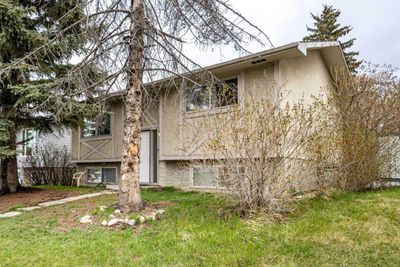 211 Marlyn Pl Ne, House detached with 3 bedrooms, 2 bathrooms and 2 parking in Calgary AB | Image 3