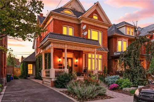 30 Ontario Ave, Hamilton, ON, L8N2X2 | Card Image