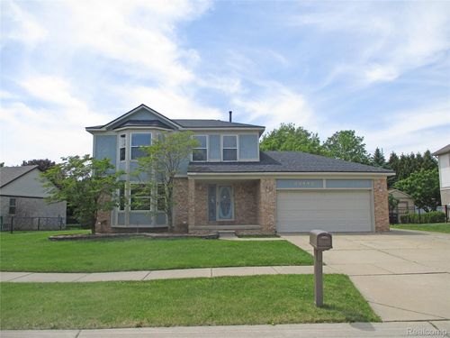 33443 Paoletti, Fraser, MI, 48026-5094 | Card Image