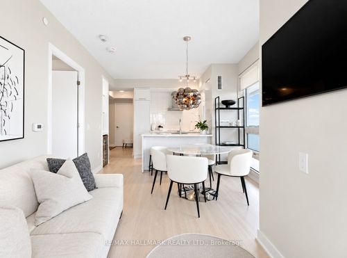 4009-2221 Yonge St, Toronto, ON, M4S0B8 | Card Image