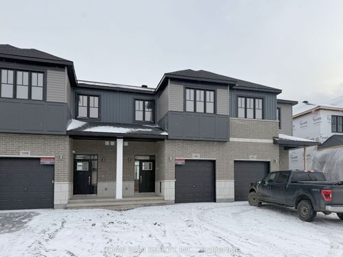 1061 Acoustic Way, Manotick, ON, K4M0L6 | Card Image