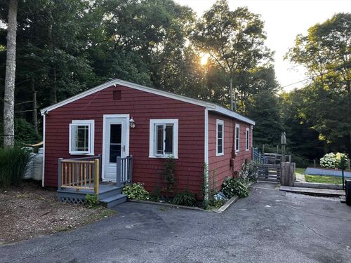 637 Wareham Rd, Plymouth, MA, 02360-3263 | Card Image