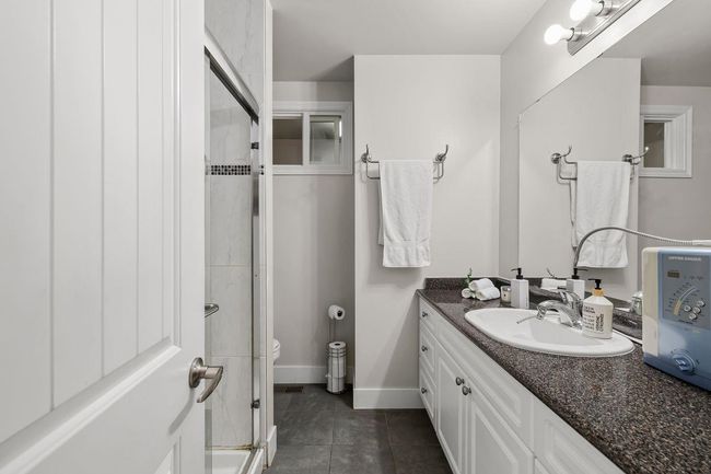 912 Seacrest Crt, House other with 6 bedrooms, 3 bathrooms and 3 parking in Port Moody BC | Image 18