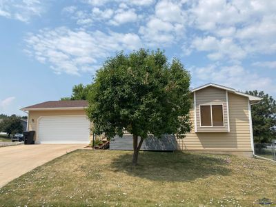 1007 S 35 Th St, House other with 4 bedrooms, 2 bathrooms and null parking in Spearfish SD | Image 1