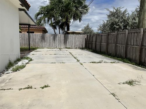 13201 Sw 274th Ter, Homestead, FL, 33032-8115 | Card Image