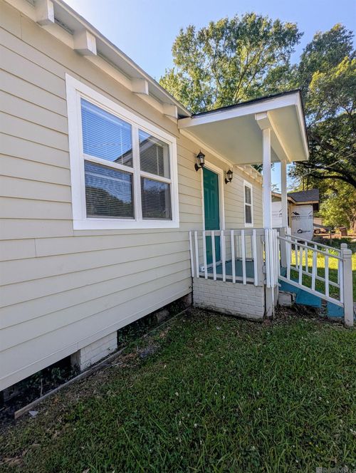 3970 N Foster Dr, Baton Rouge, LA, 70805-5221 | Card Image