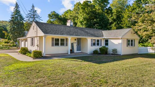 2028 Hartford Tpke, North Haven, CT, 06473-1045 | Card Image