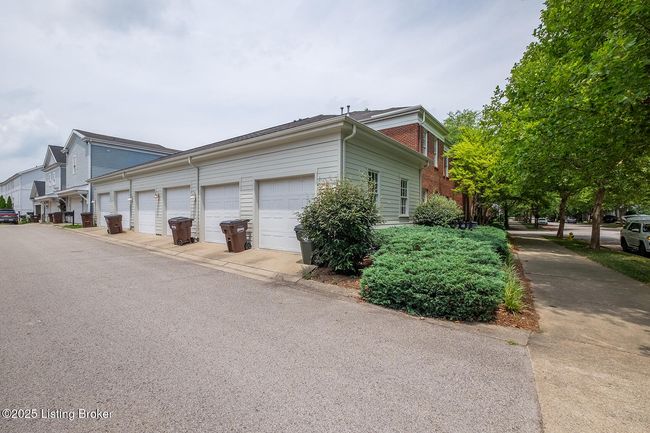 102 - 9508 Norton Commons Blvd, Condo with 2 bedrooms, 2 bathrooms and null parking in Prospect KY | Image 34